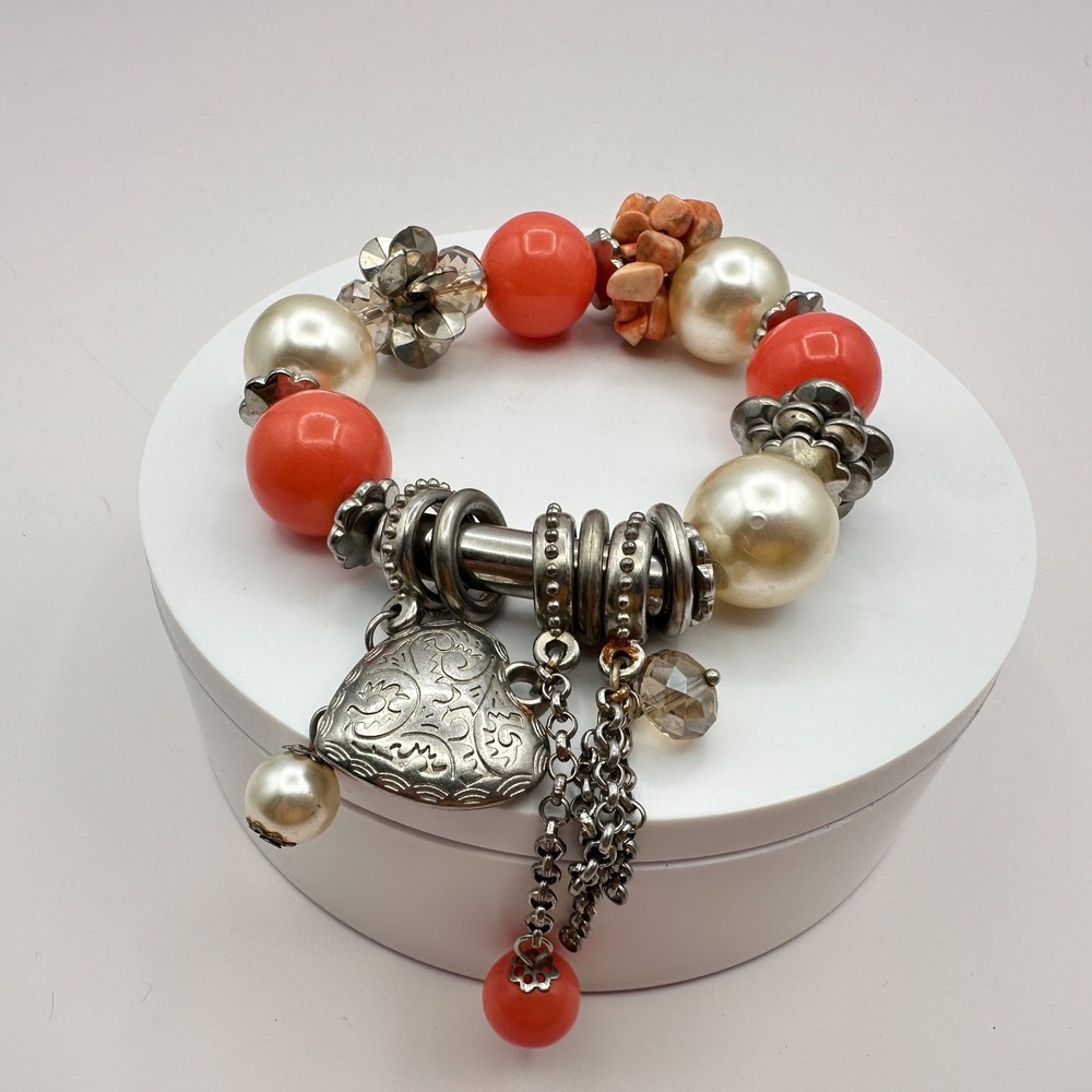 Vintage 90s Silver Heart Charm Bracelet with Glass Pearls - Boho Jewelry